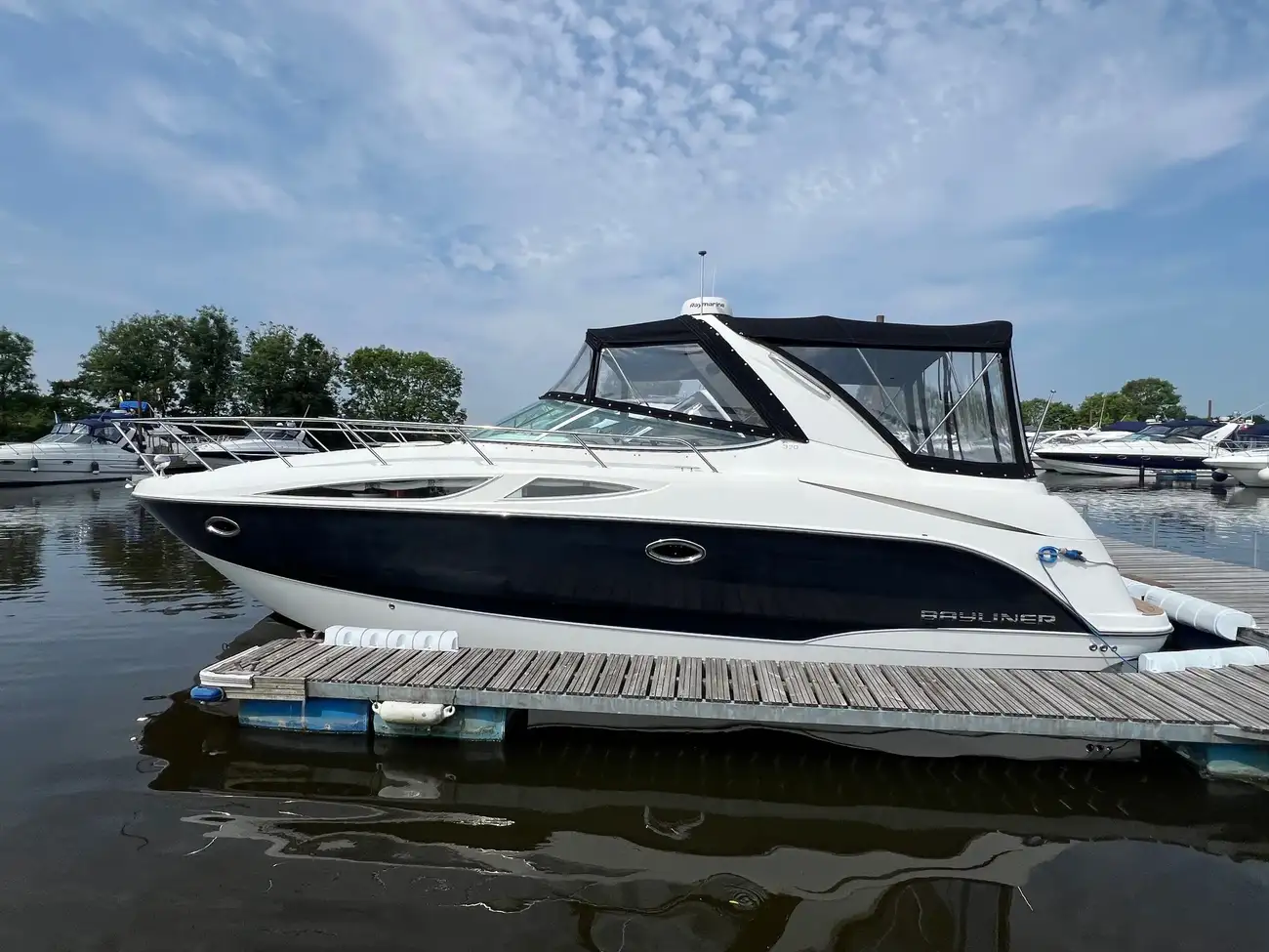 Bayliner 320