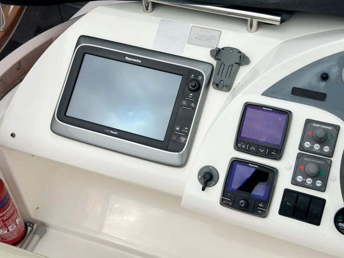 Fairline Phantom 40 - Image 22