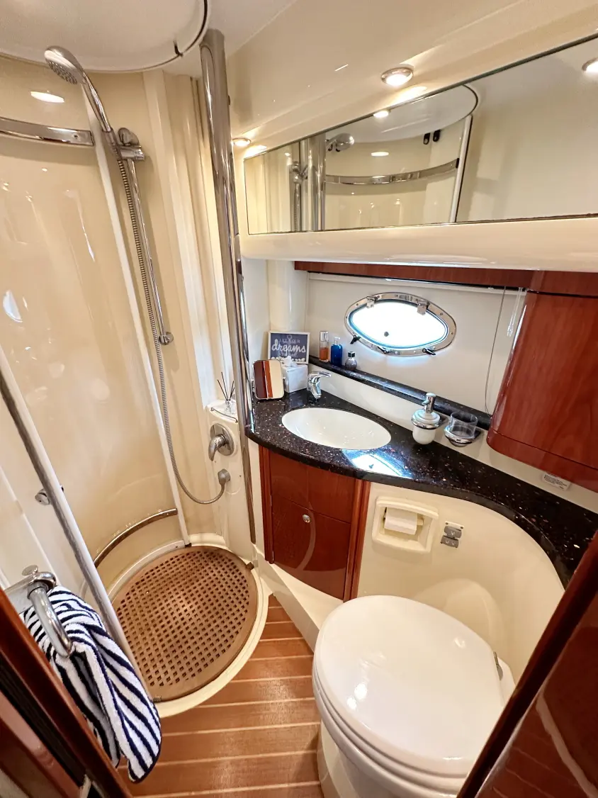 Fairline Phantom 40 - Image 75