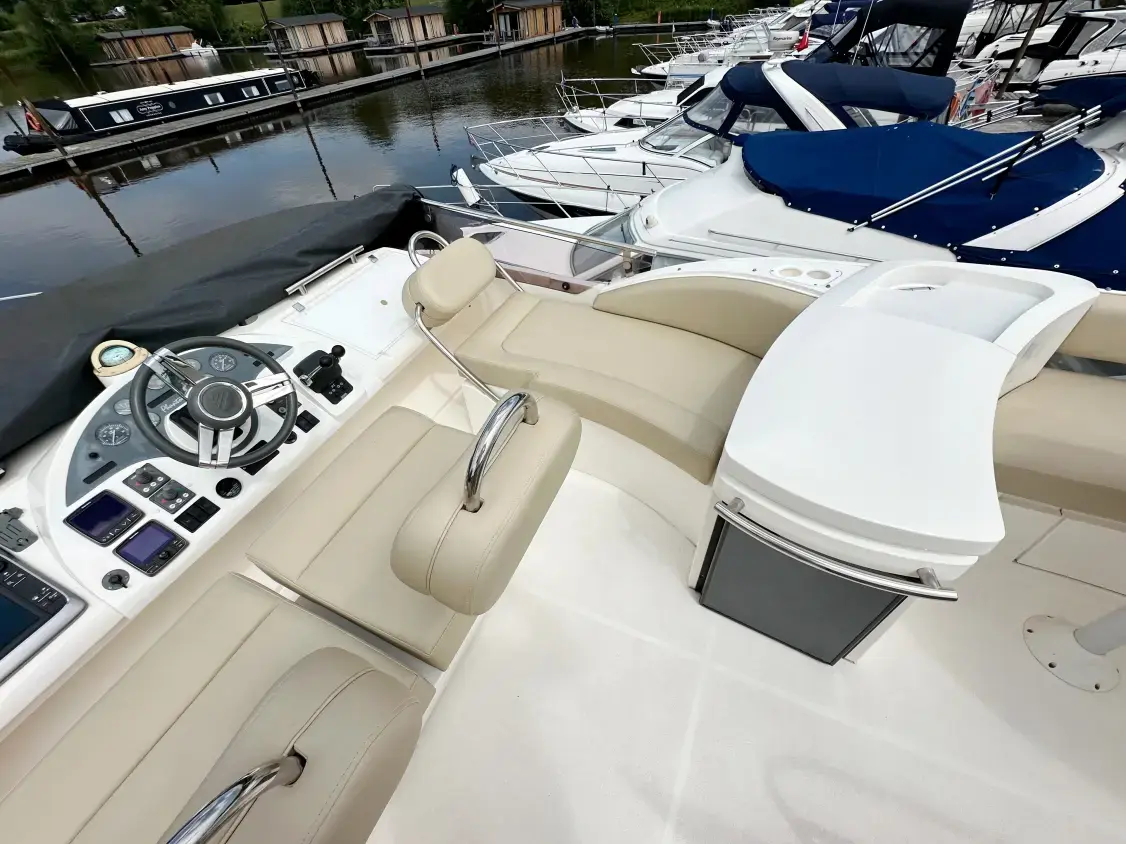 Fairline Phantom 40 - Image 20