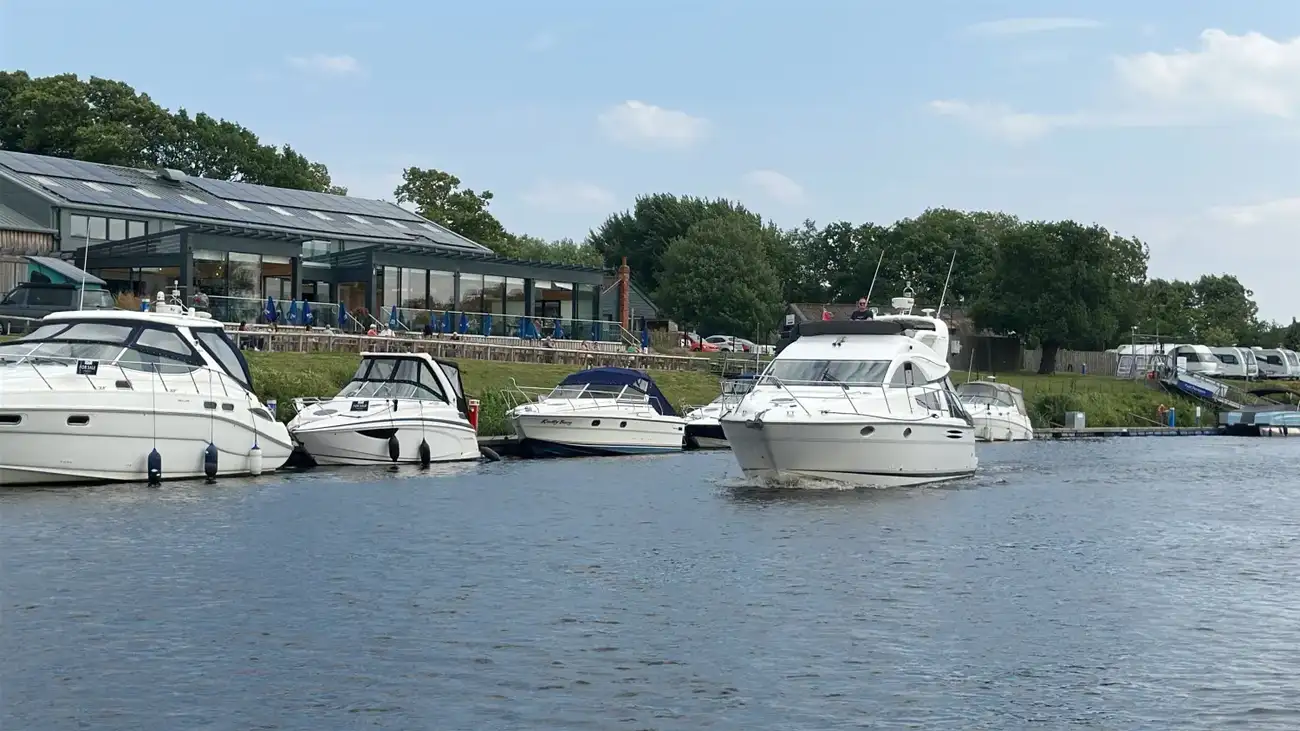 Fairline Phantom 40 - Image 88