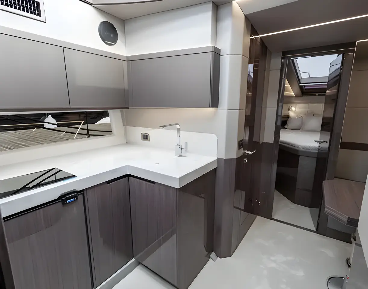 Galeon 425 HTS - Image 16