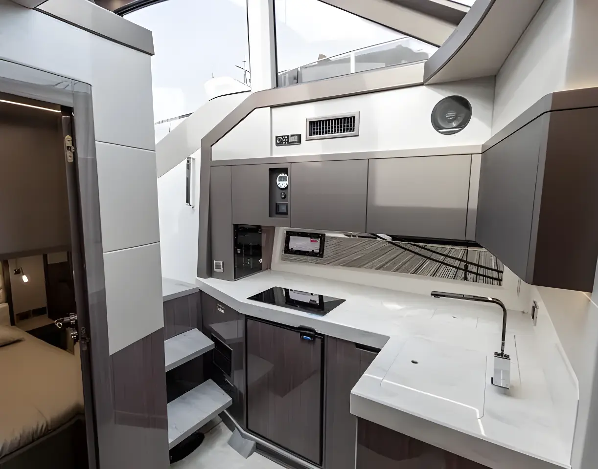 Galeon 425 HTS - Image 13