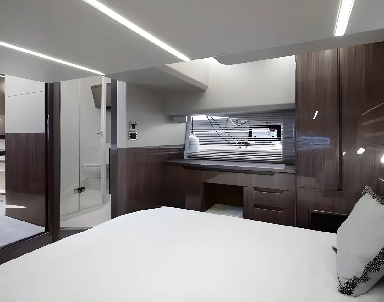 Galeon 425 HTS - Image 21