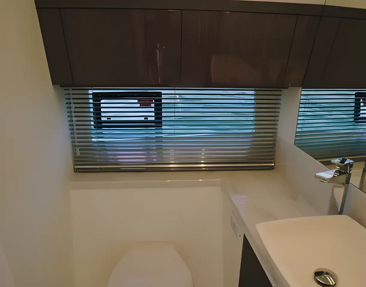 Galeon 425 HTS - Image 25