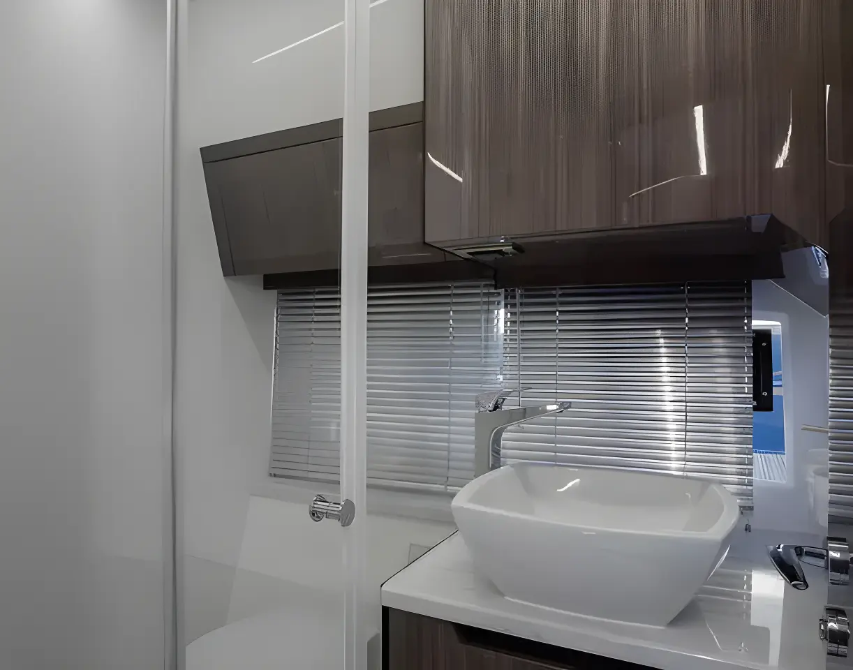 Galeon 425 HTS - Image 24