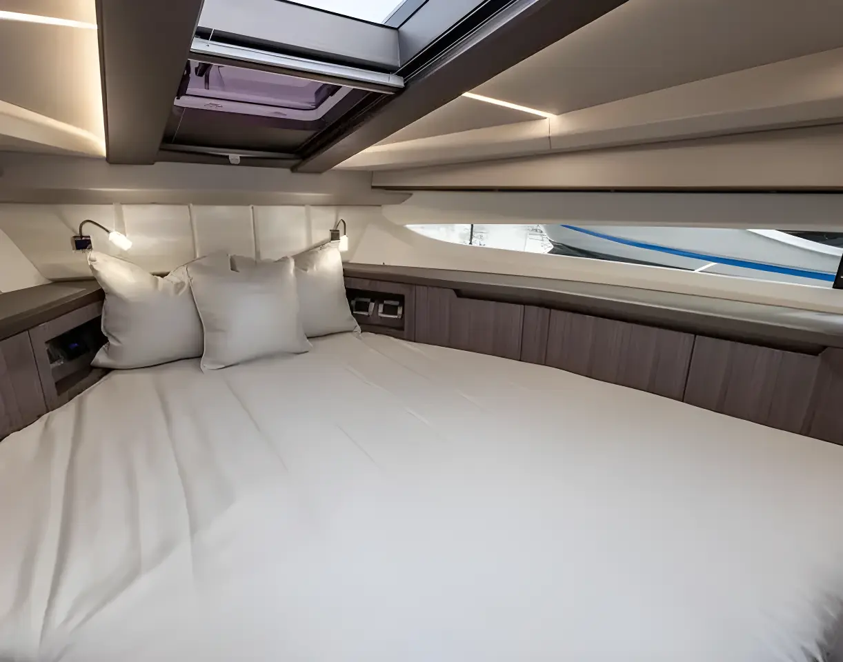 Galeon 425 HTS - Image 18