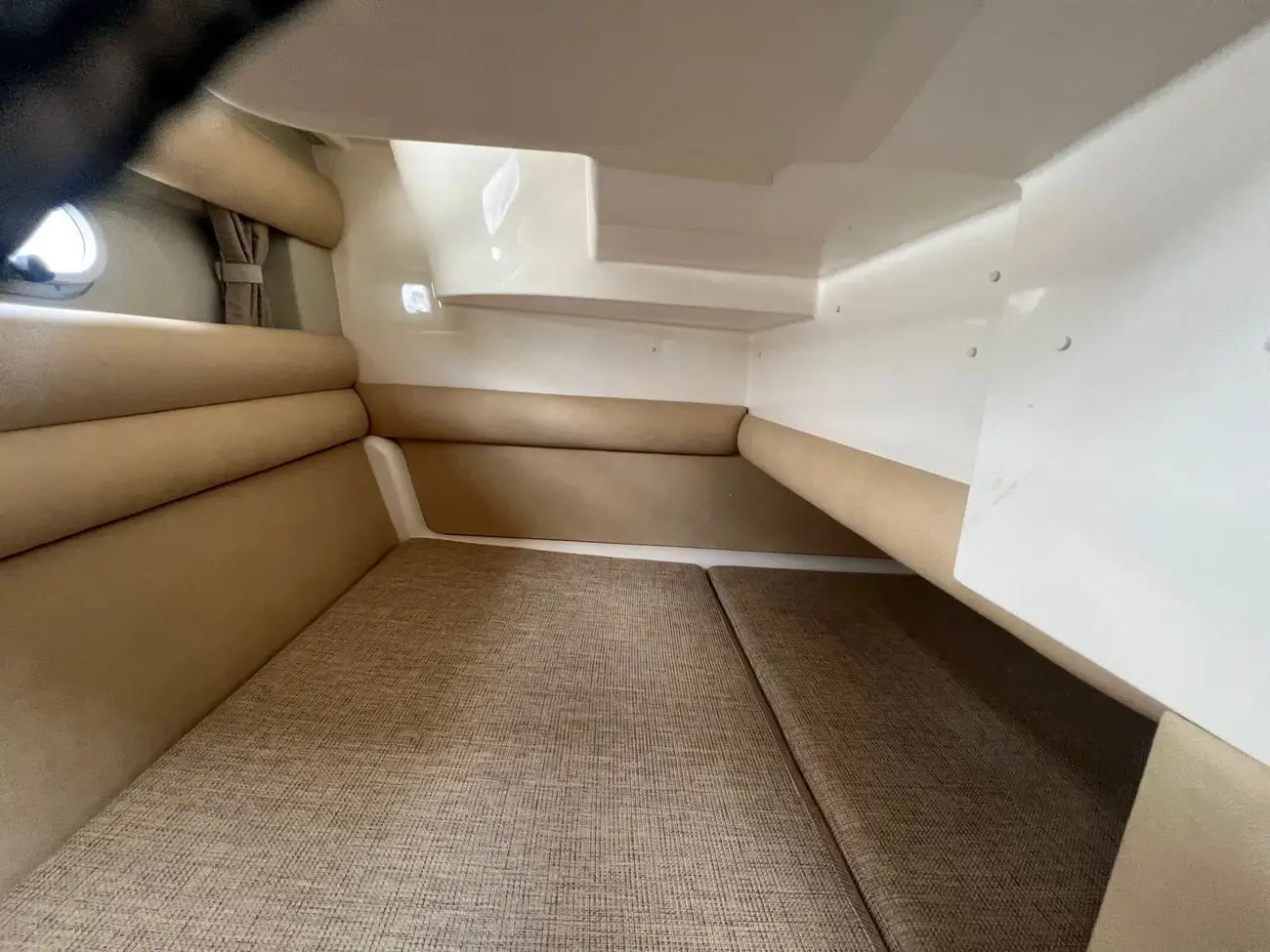 Sealine 330 Statesman - Image 23