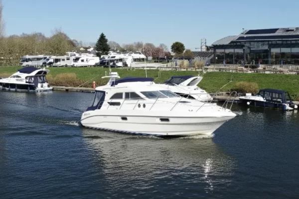 Sealine 330 Statesman