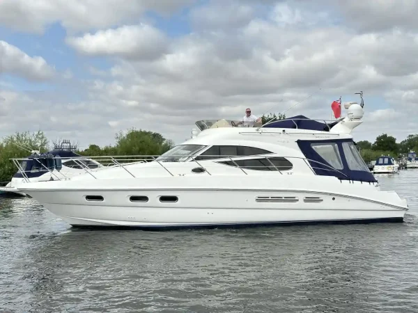Sealine F425
