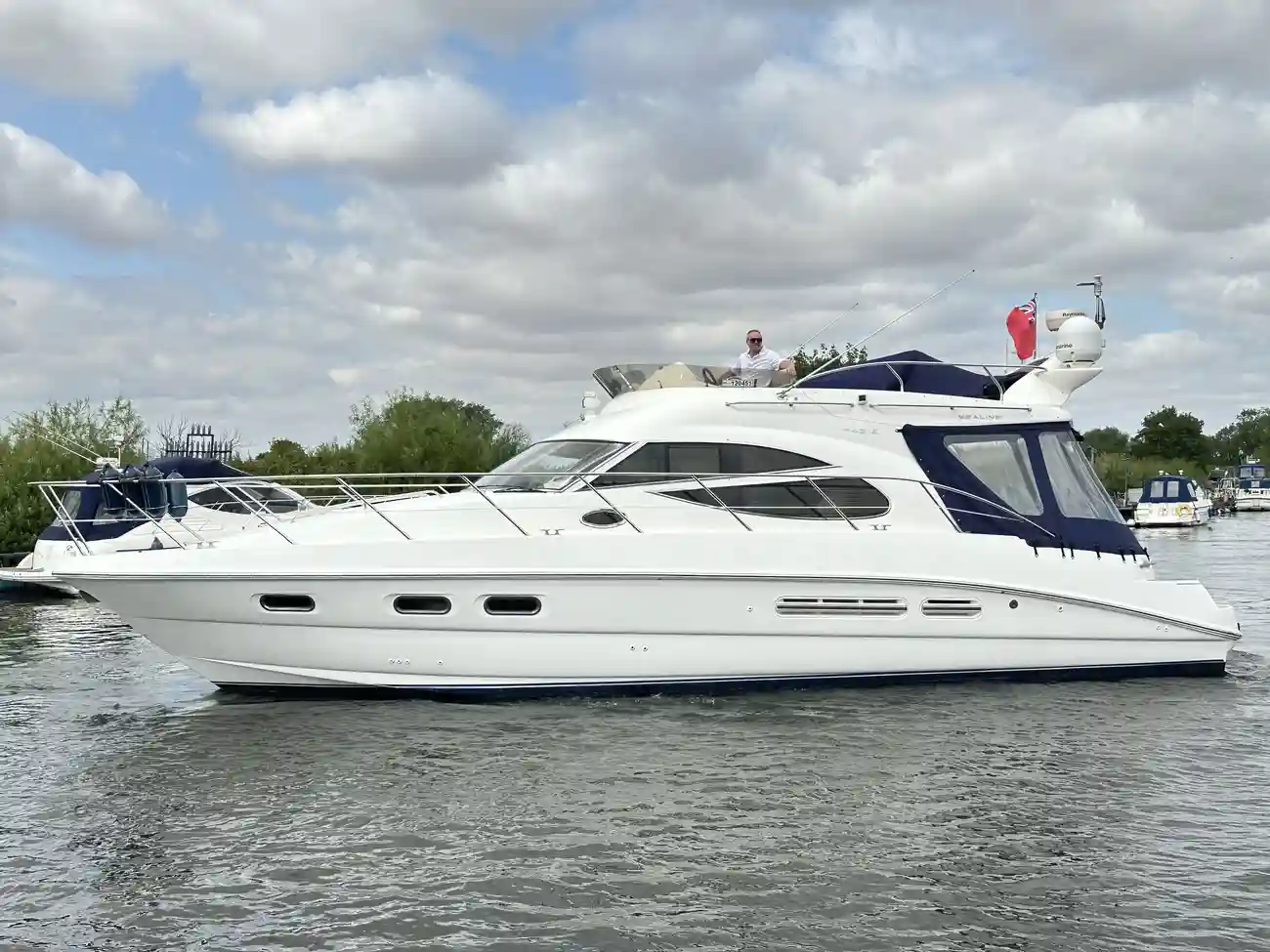 Sealine F425