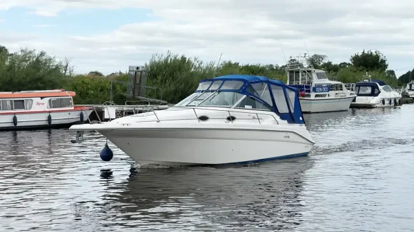 Sea Ray 270 Sundancer